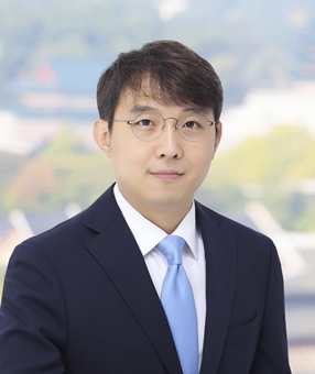 Sang-Hyup LEE Attorney