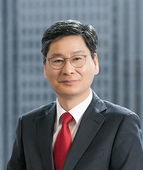 Eui-Hwan KIM Attorney