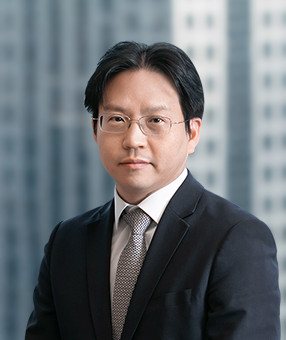 Yong Hoon CHO Attorney