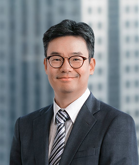 Dong Youn KIM Attorney