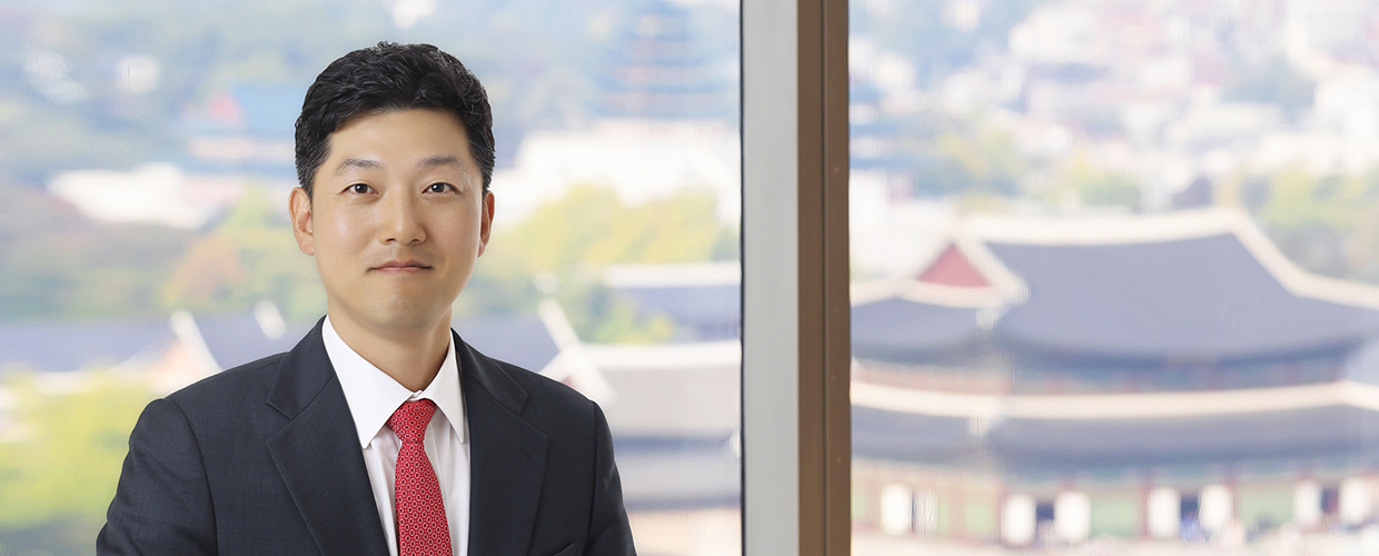 Uhn Seok LEE Attorney