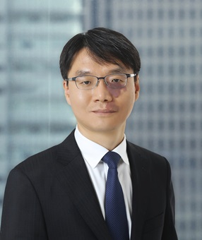 Min-Ho LEE Attorney
