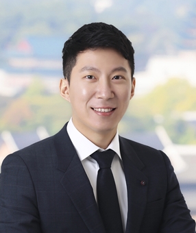 Seong-Hun KIM Attorney