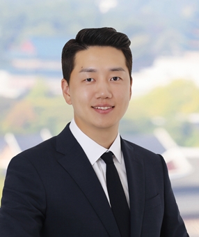 Jun Woo KWEON Attorney