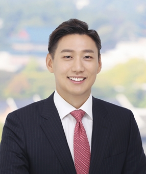 Michael Byun 外国弁護士