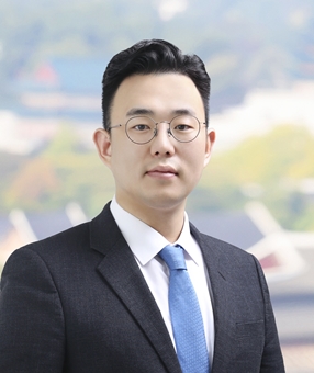 Donghun BYUN 弁護士