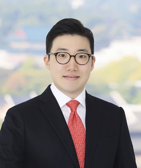 Bumjoon LEE 外国弁護士