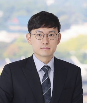 Jeong Ho LEE Attorney