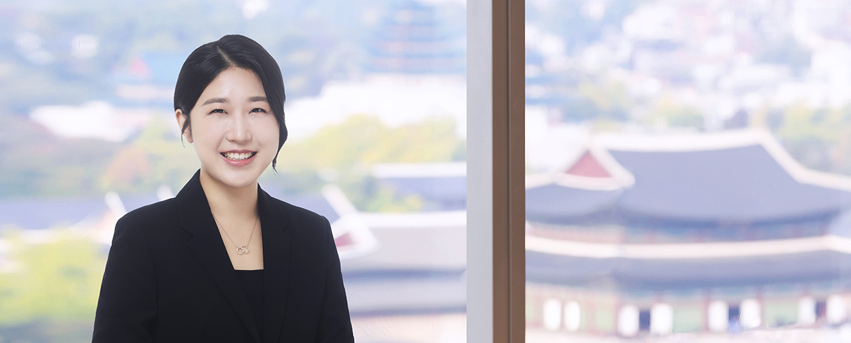 Min Young HAHN Attorney