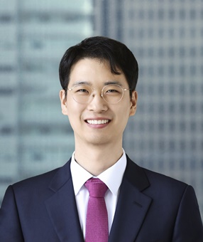 Woo Taek HWANG  Foreign Attorney
