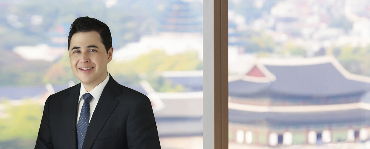 크렙스바흐, 앤드류 (Andrew V. KREBSBACH) 외국변호사