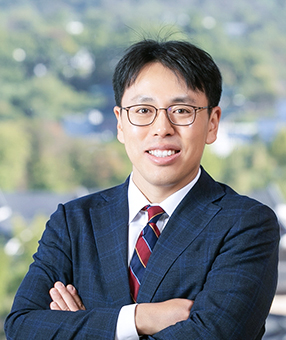 Seong-Su KIM Attorney